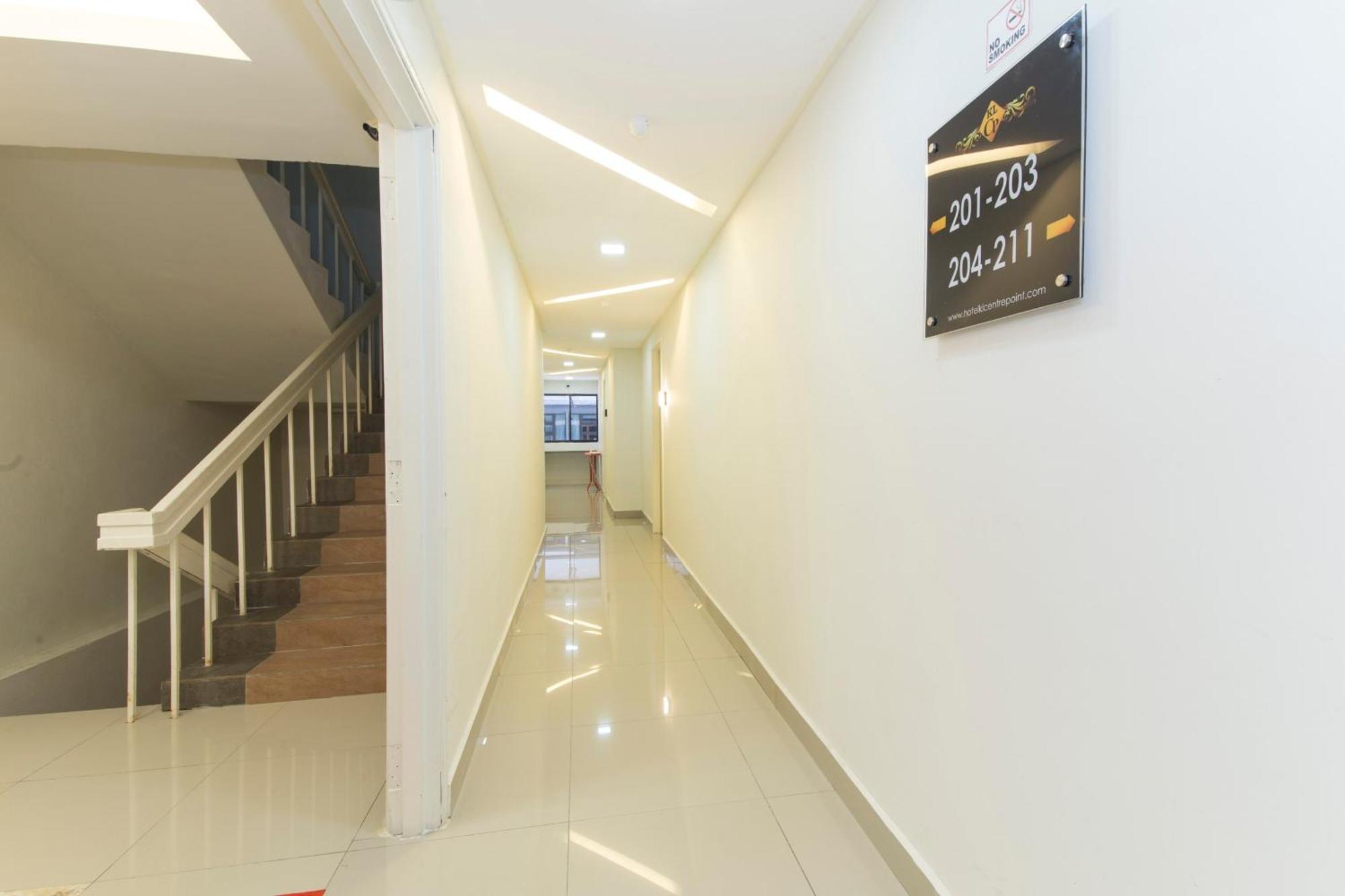 Oyo 552 Hotel Kl Centre Point Куала Лумпур Екстериор снимка